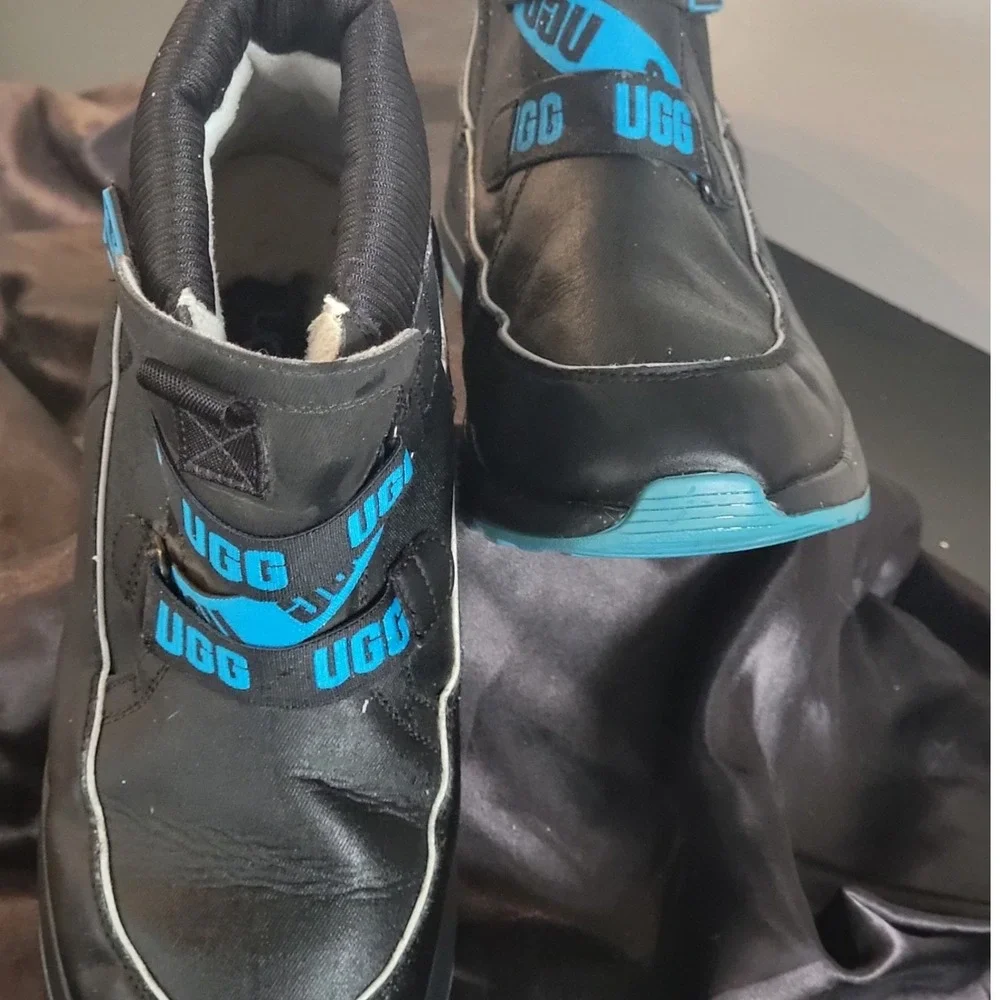 UGG Kids Butte II C12 Waterproof Boots Black Blue 1104689K Size 5 Kids